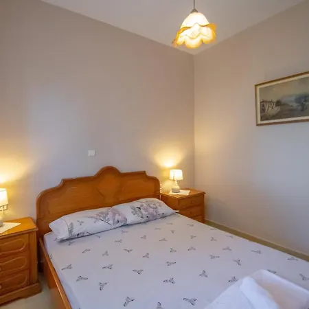 Apartment Yiota Harbour House 1 Min Walk To The Beach *